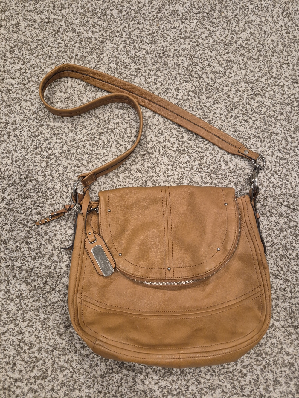 B Makowsky Crossbody Bag Genuine Leather W/Strap
